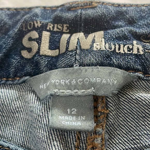 Low rise Ripped Jeans sz 12 NY&C - Picture 2 of 3